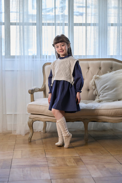 レースベスト・レイヤード風ドッキングワンピース（lace vest layered docking dress）MR26SD02
