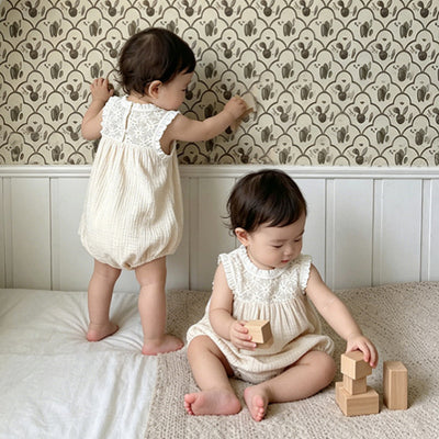 レース切り替えのワッフルロンパース（lace patchwork waffle romper）CKR260501