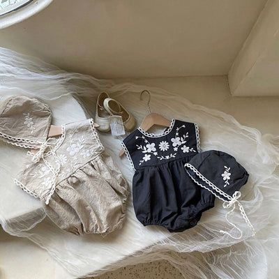 【残り1点/60】フラワー刺繍・ロンパース＆ボンネットセット（flower embroidery romper and bonnet set）10122505